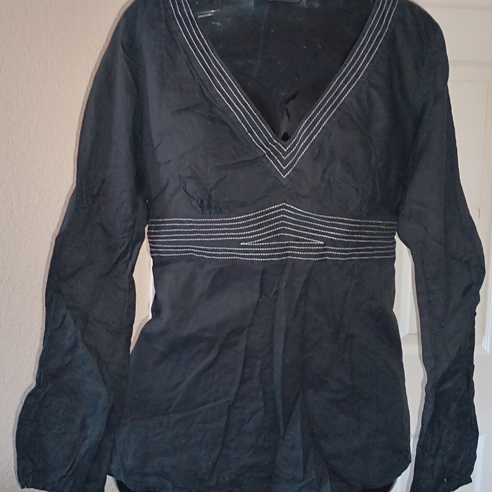 LOFT Black V-Neck Long-Sleeve Top with White Contrast Stitching